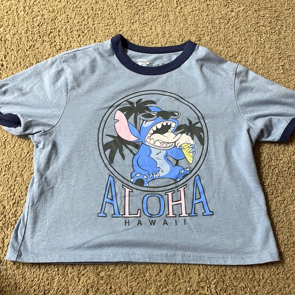 Blue cropped stitch shirt